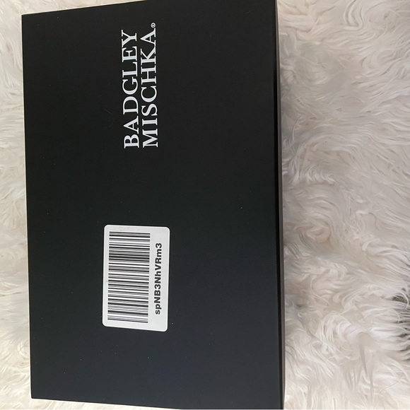 Badgley Mischka Theory Pump in Soft White - Picture 7 of 14